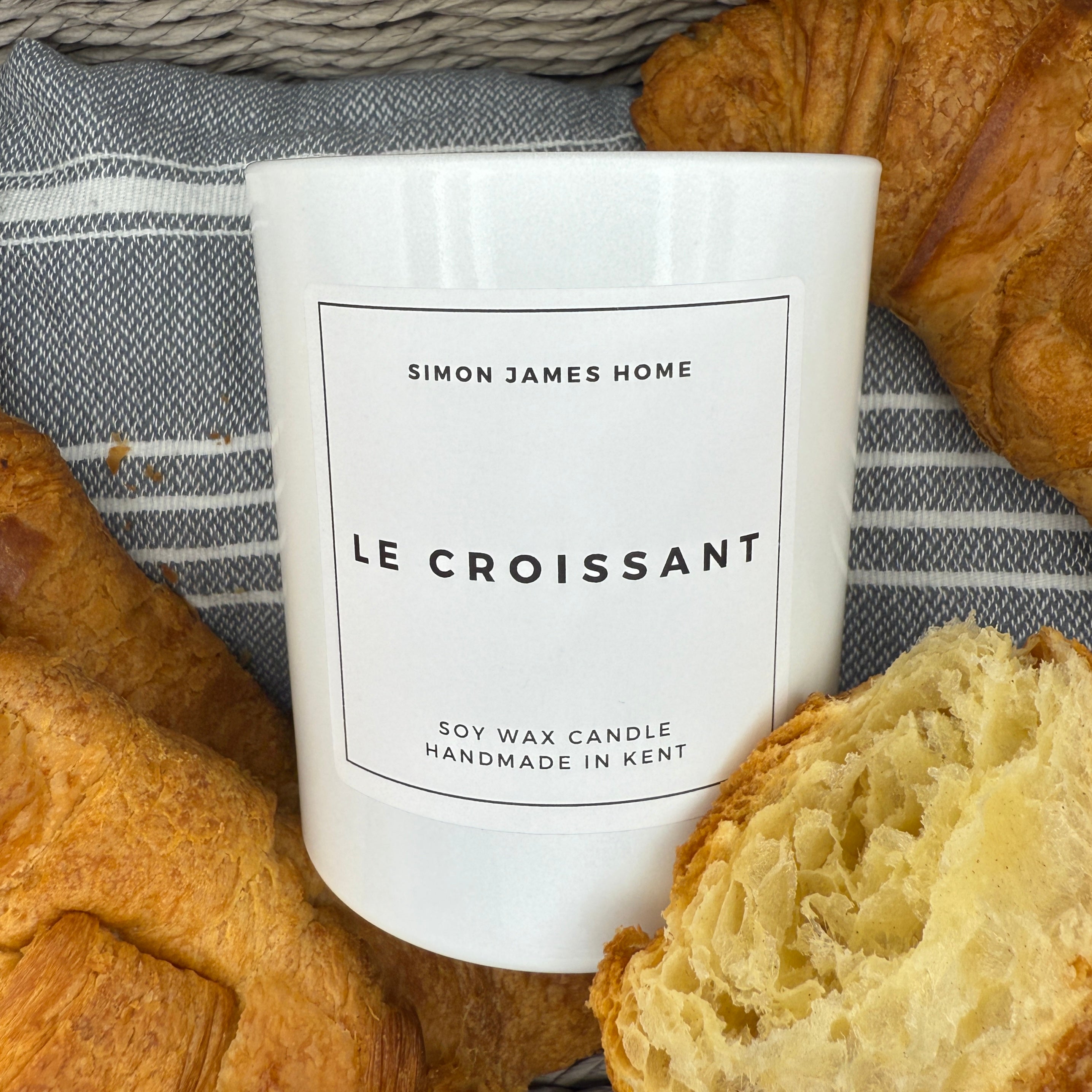 Le Croissant Handmade Soy Wax Candle - The Ultimate Croissant Candle